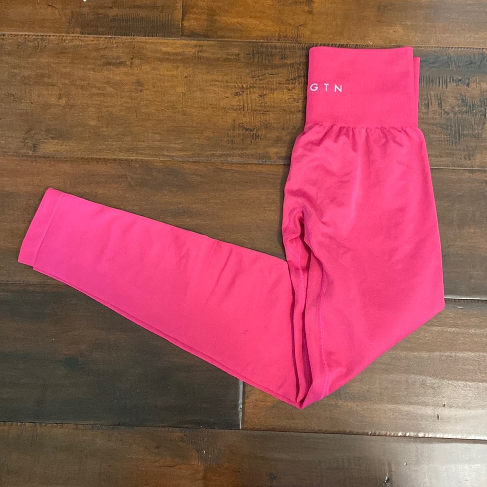 NVGTN Solid Seamless Leggings